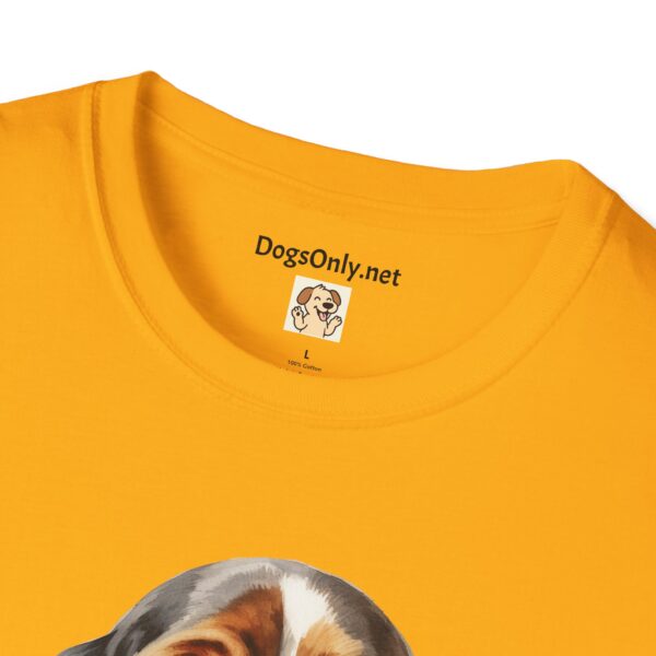 Bassett Hound Dog T-Shirt - Unisex Softstyle Tee - Image 24