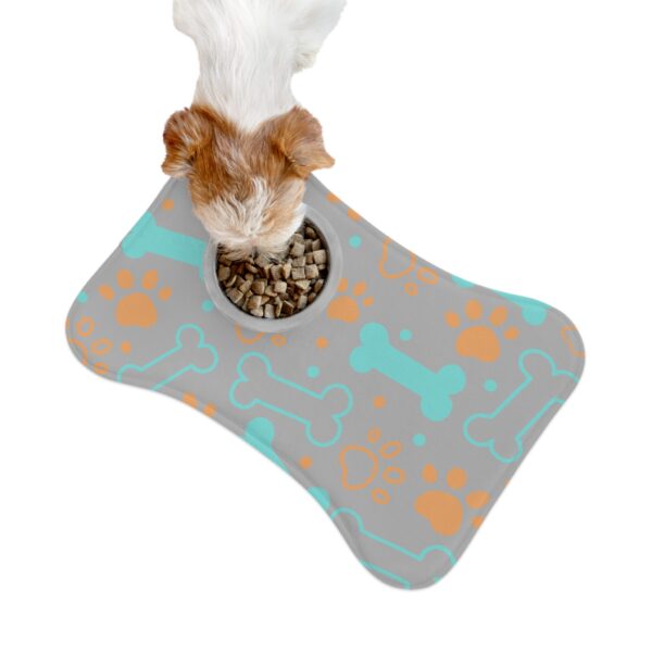 Colorful Pet Feeding Mats with Fun Bones & Paws Design-Light Grey - Image 3