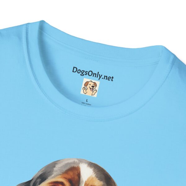 Bassett Hound Dog T-Shirt - Unisex Softstyle Tee - Image 45
